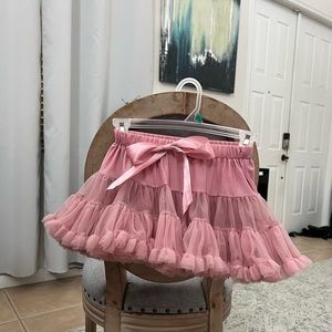 Pink tulle tutu skirt for girls